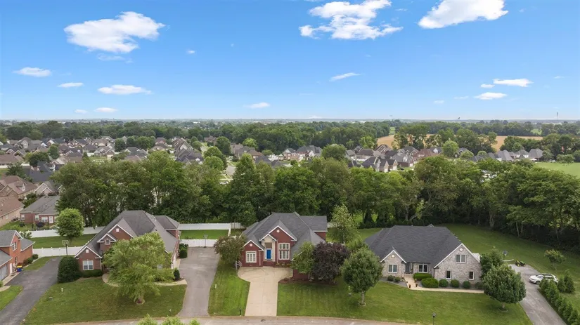 Aerial view of Ashmoor Parke neighborhood